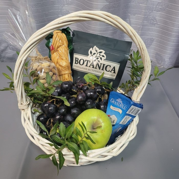 Съедобная композиция «Вкусный день» — доставка цветов Королёве