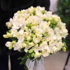 Свадебный букет из фрезий &laquo;Флёр&raquo;