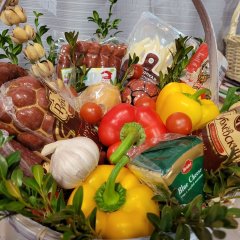 Съедобная композиция &laquo;Вкусняш&raquo;